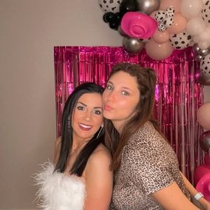 Meet your Posher, Taylor